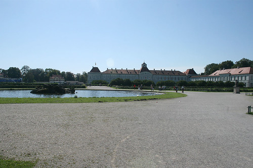 Fontaine vor Schloß Nymphenburg