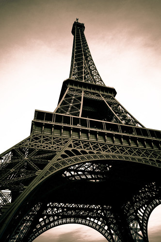 La Tour Eiffel by Archigeek