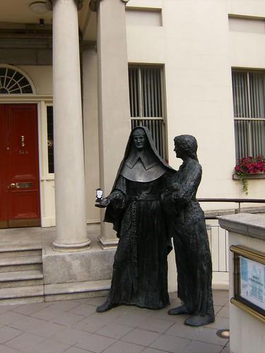 Mercy House Statues_2