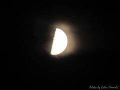 Moon, Luna. ISO-100, exp. 1/2s, zoom 1