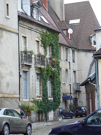 petite rue de Dijon.jpg