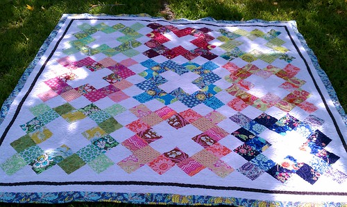 Pinked Charms Quilt by bryanhousequilts