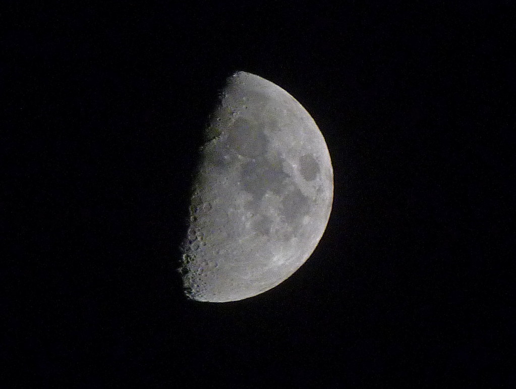 05-09-2011-moon
