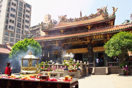  Lung-Shan Temple