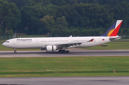 Philippine Airlines Airbus A330-300; RP-C3330@SIN;07.08.2011/617dz