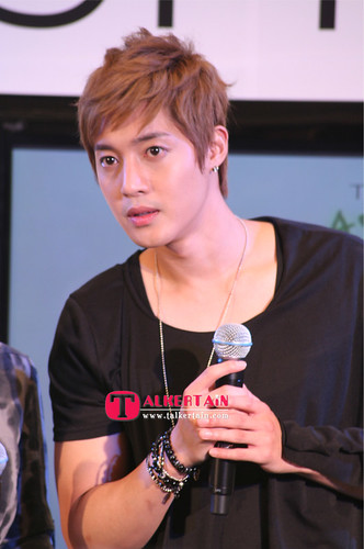 Kim Hyun Joong TFS Fanmeet and Press Conference in Thailand [110824]