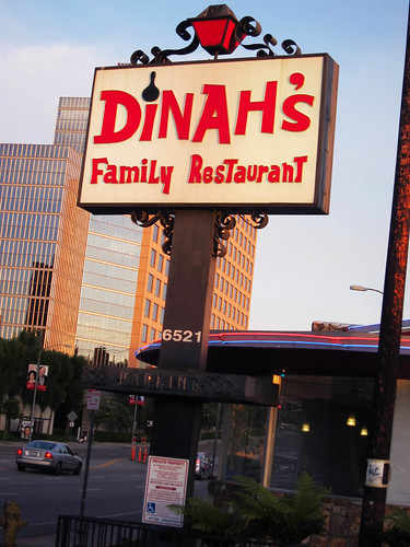 #LA2BAY:  The Night Before Dinner at Dinah's Chicken
