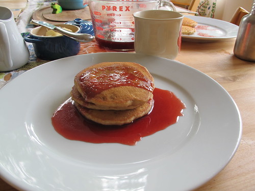 vegan pancakes with plum syrup