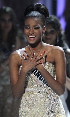 Leila Lopes reacts on winning Miss Universe 2011 title