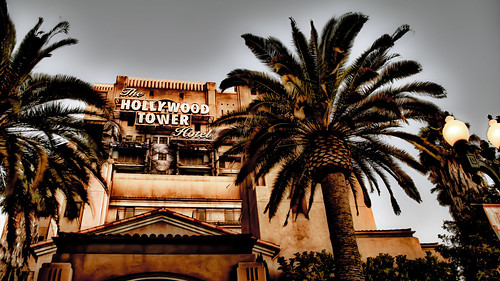 Hollywood Tower Hotel by hbmike2000