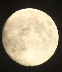 harvest moon over Newtown Powys 10.9.11