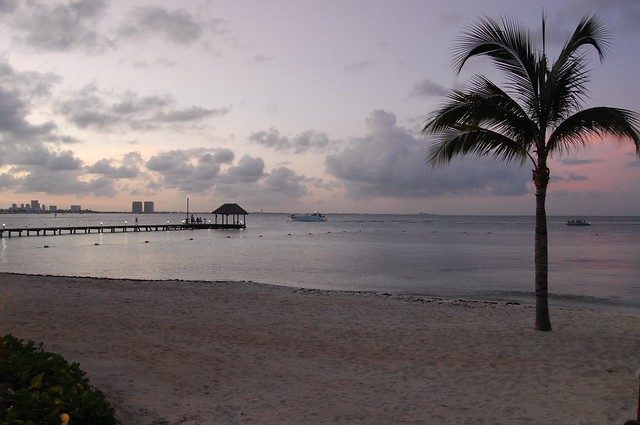 cancun_sunset_dock