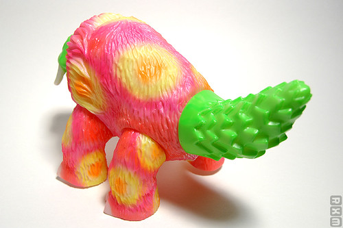 Grumble Toy x Amapro - Manmorah (artist custom)