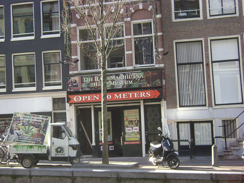The Hash Marihuana Hemp Museum, Barrio Rojo, Ámsterdam, Holanda/Red Light District, Amsterdam' 11, The Netherlands - www.meEncantaViajar.com  by javierdoren