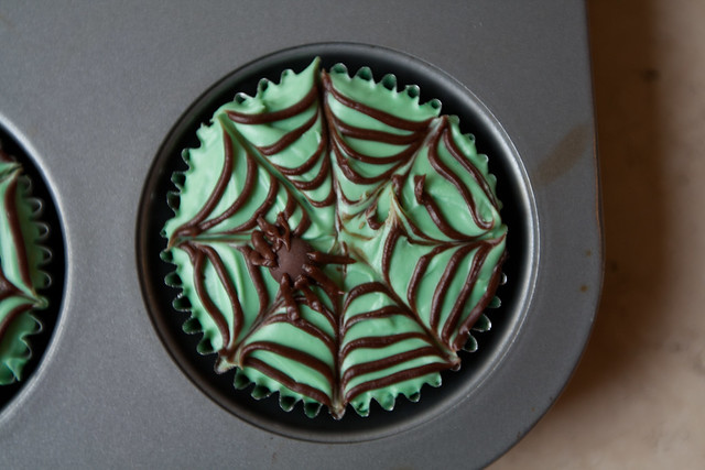 Spider Web Cupcake; Cobweb Cupcake
