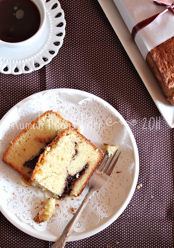 Nutella Swirl Pound Cake by Fitri D. // Rumah Manis
