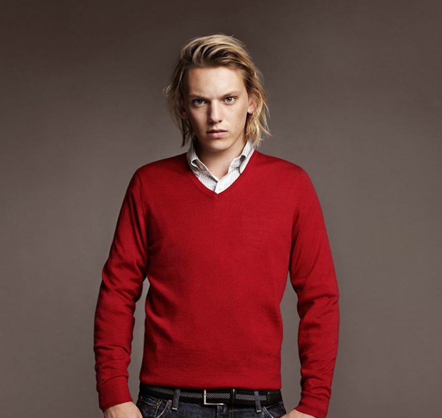 Jamie Campbell Bower0027_UNIQLO AW11