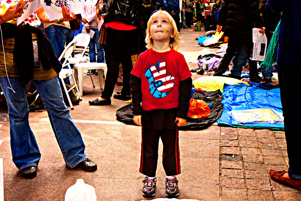 Kid-in-PEACE-T-shirt--Manhattan