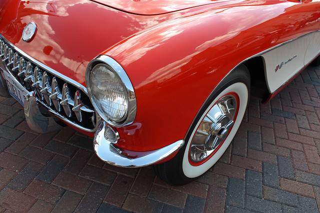 1957 Chevrolet Corvette Convertible with Fuel Injection (3 of 13)