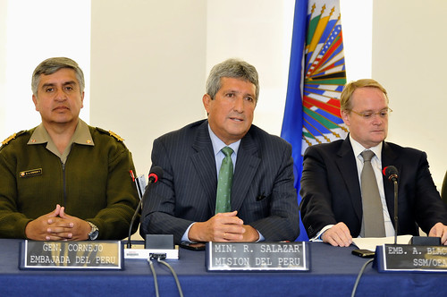 OEA presenta a la Escuela Superior de Guerra del Ejército del Perú las prioridades de su labor en materia de seguridad
