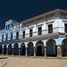 I bei edifici della piazza coloniale di Totora