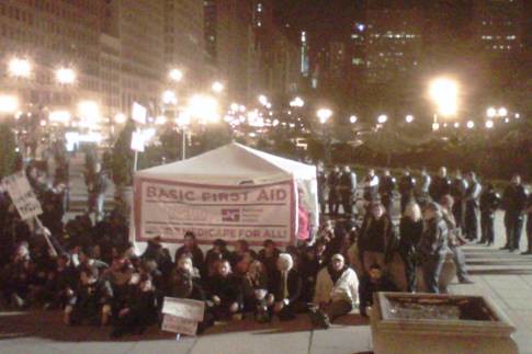 Occupy Chicago: Last tent standing