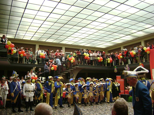 Trajes tradicionales, Fiesta en la Municipalidad, Carnaval Düren 2011, Alemania/Traditional costumes, Rathaus Party, Karneval Düren’ 11, Germany - www.meEncantaViajar.com by javierdoren