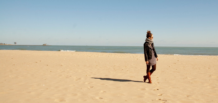dashdotdotty, lake michigan, beach, outfit blog, daily style, weekend outfit, leather jacket, cognac boots, gray dress, leopard tights