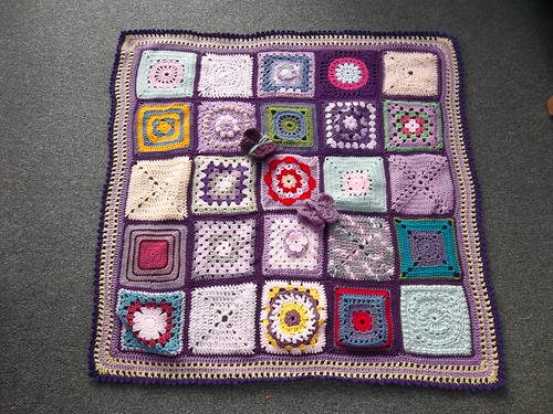 Assembled by jean nock thank you! Thanks to everyone that contributed Squares for this Blanket.