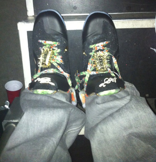 Lebron-9-Custom-Givenchy-Watch-The-Throne-Kanye-West-JayZ-sneakers-3