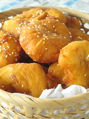Ham Chim Peng(Chinese Doughnut) with glutinous rice & Nam Yue咸煎饼
