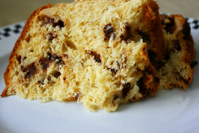 Bauducco Panettone with Hershey chocolate Specialty Cake