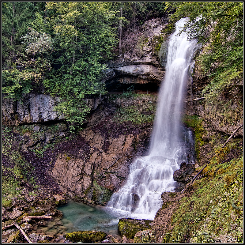 Suiza - El pais de las cascadas - Giessbachfälle