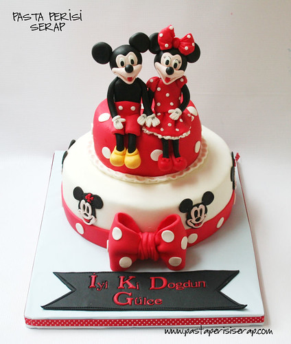 minnie- mickey mouse cake