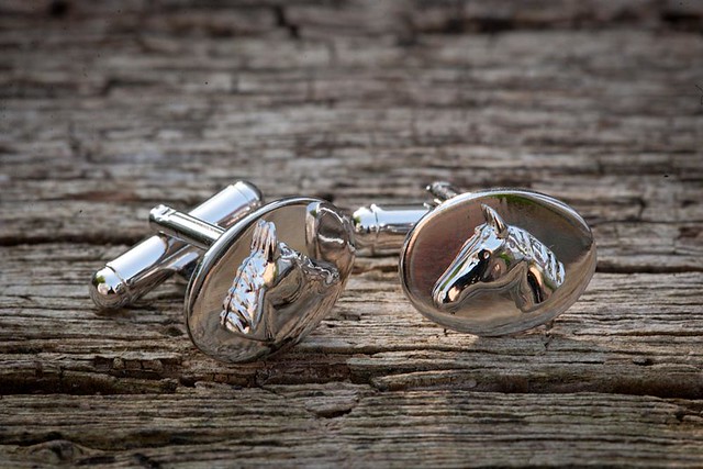 Oval Horse Head Cuff Links