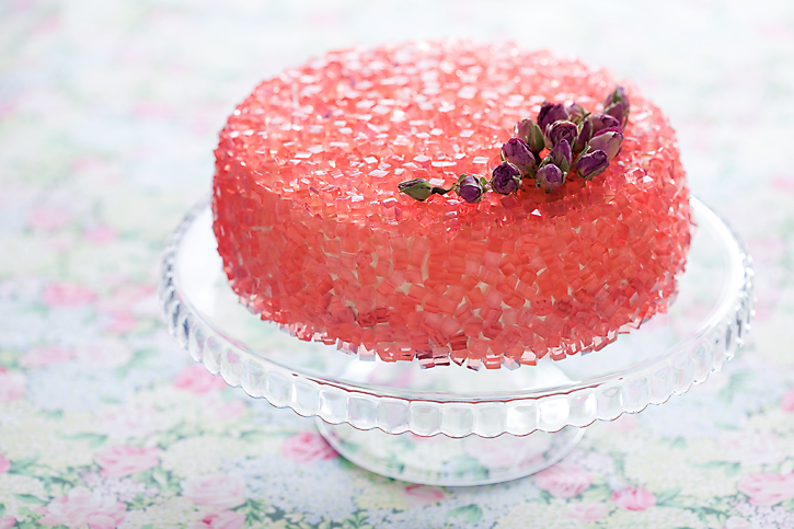 Rose jelly vegan cake