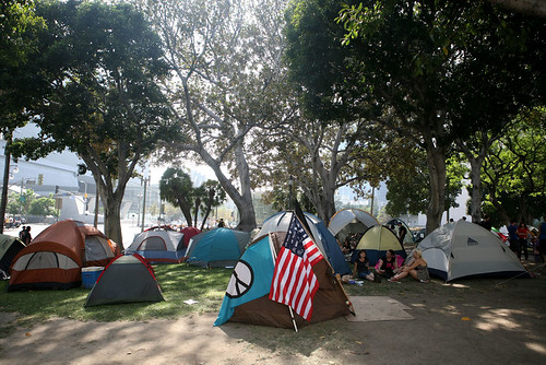 Occupy LA - Tents Infront of City Hall (Photo: obscurafx, flickr)