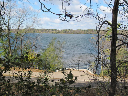 Lake Harriet facing west from 44th St W