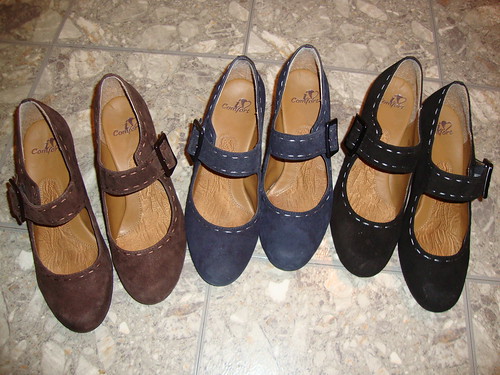 shoes in three colors!