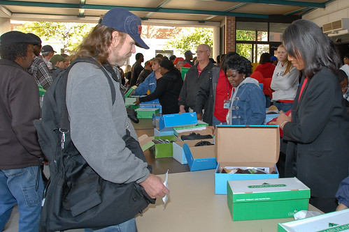 The over 670 veterans who attended the event received new shoes and other aid. 