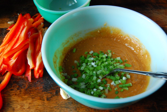 SPICY PEANUT NOODLE DRESSING AND DIPPING SAUCE