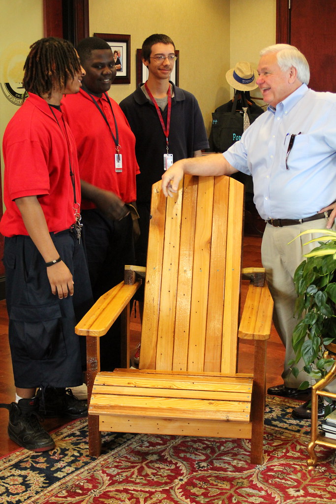 Garrett Academy students present Mayor with Adirondack chair