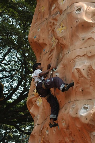 17th_South_Zone_Sports_Climbing_Competition_Men_In_Action1