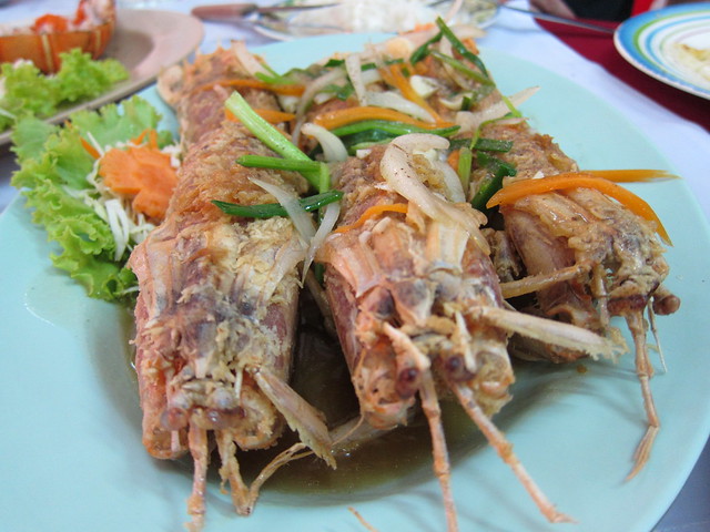 Deep-Fried King Mantis Prawn with Soy Sauce