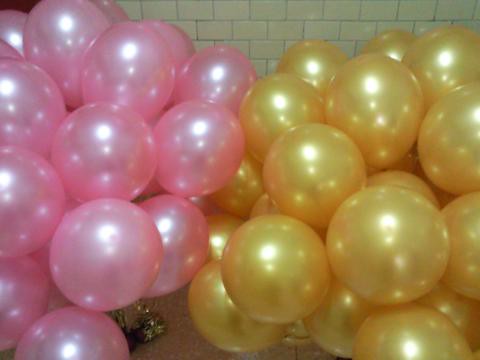 空飄氣球外送，珍珠金，珍珠粉紅色，100顆 by 豆豆氣球材料屋 http://www.dod.com.tw