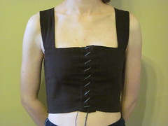 bodice_front 002