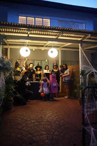 trick or treat night at chip bee gardens