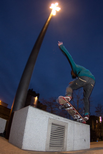 pete-nose grind by john_fleming