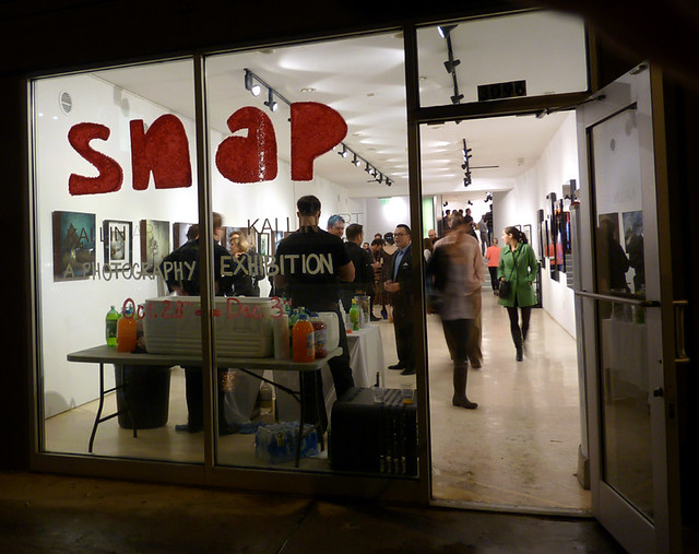 P1010571-2011-10-28-KAI-LIN-ART-presents-SNAP-Entrance-from-rainy-sidewalk