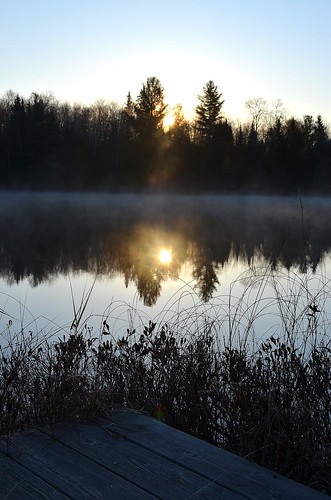 sunrise on lake_124